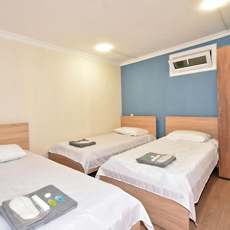 Aaaa Hotell Jerevan Eksteriør bilde