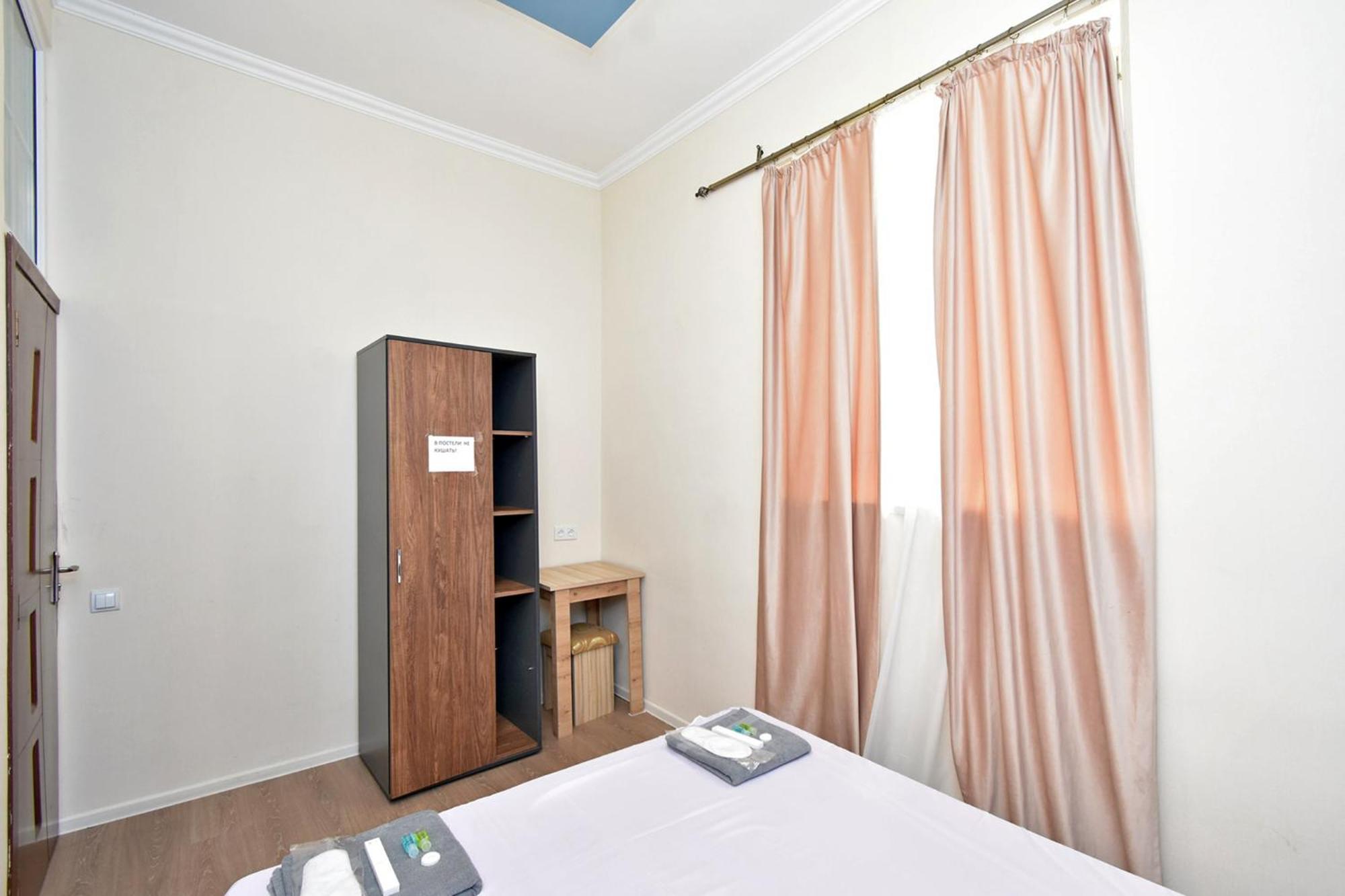 Aaaa Hotell Jerevan Eksteriør bilde